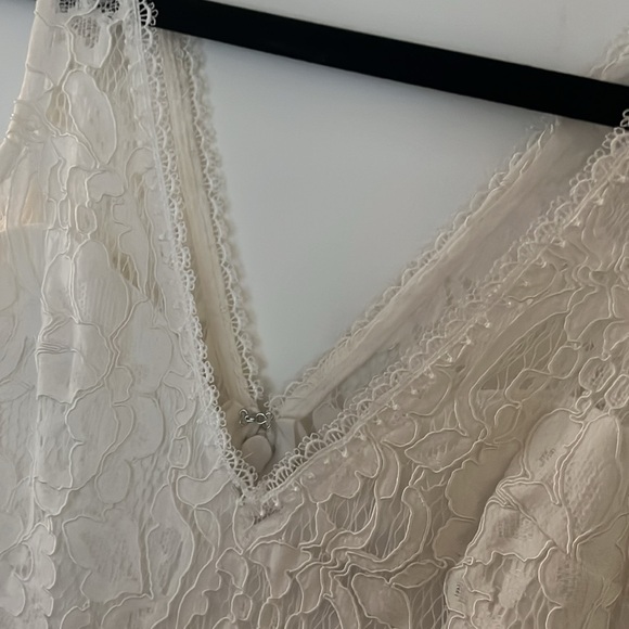White lace Maxi dress - Picture 11 of 12